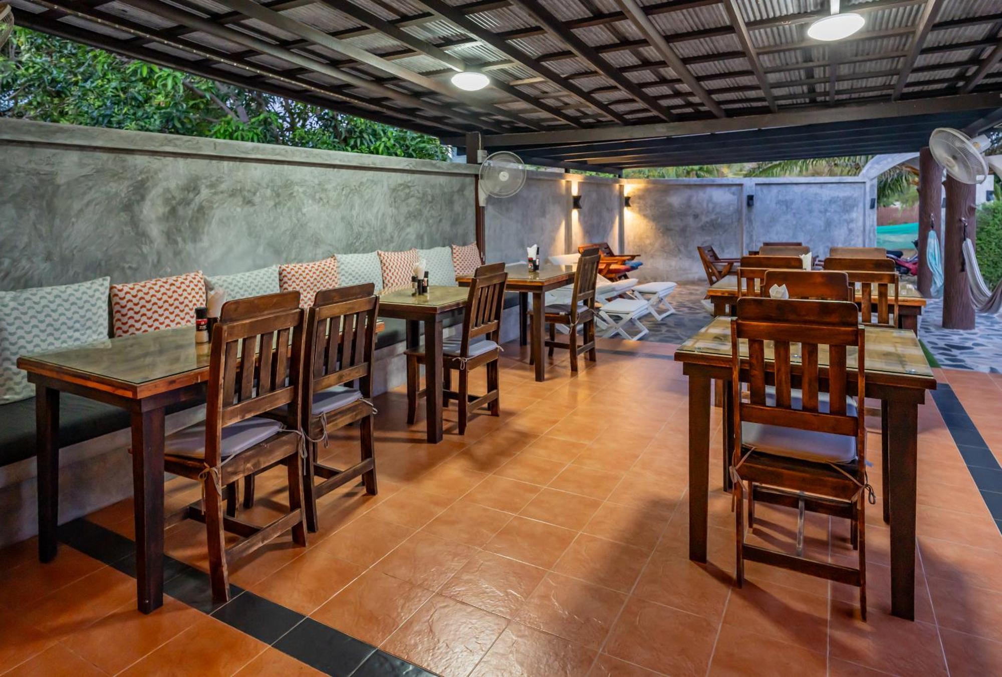 Phatcharee Resort Baan Tai Esterno foto